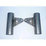 DRŽÁKY SVĚTLA - PÁR - NELAKOVANÉ - (NOVĚJŠÍ TYP JAWA 350/634 - PRAPORKY NAHORU)